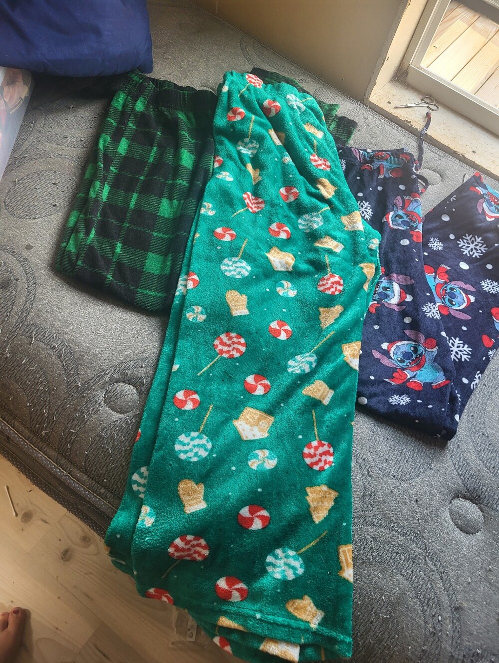 Womens 3pc Pj Pant Lot - Picture 4 of 10